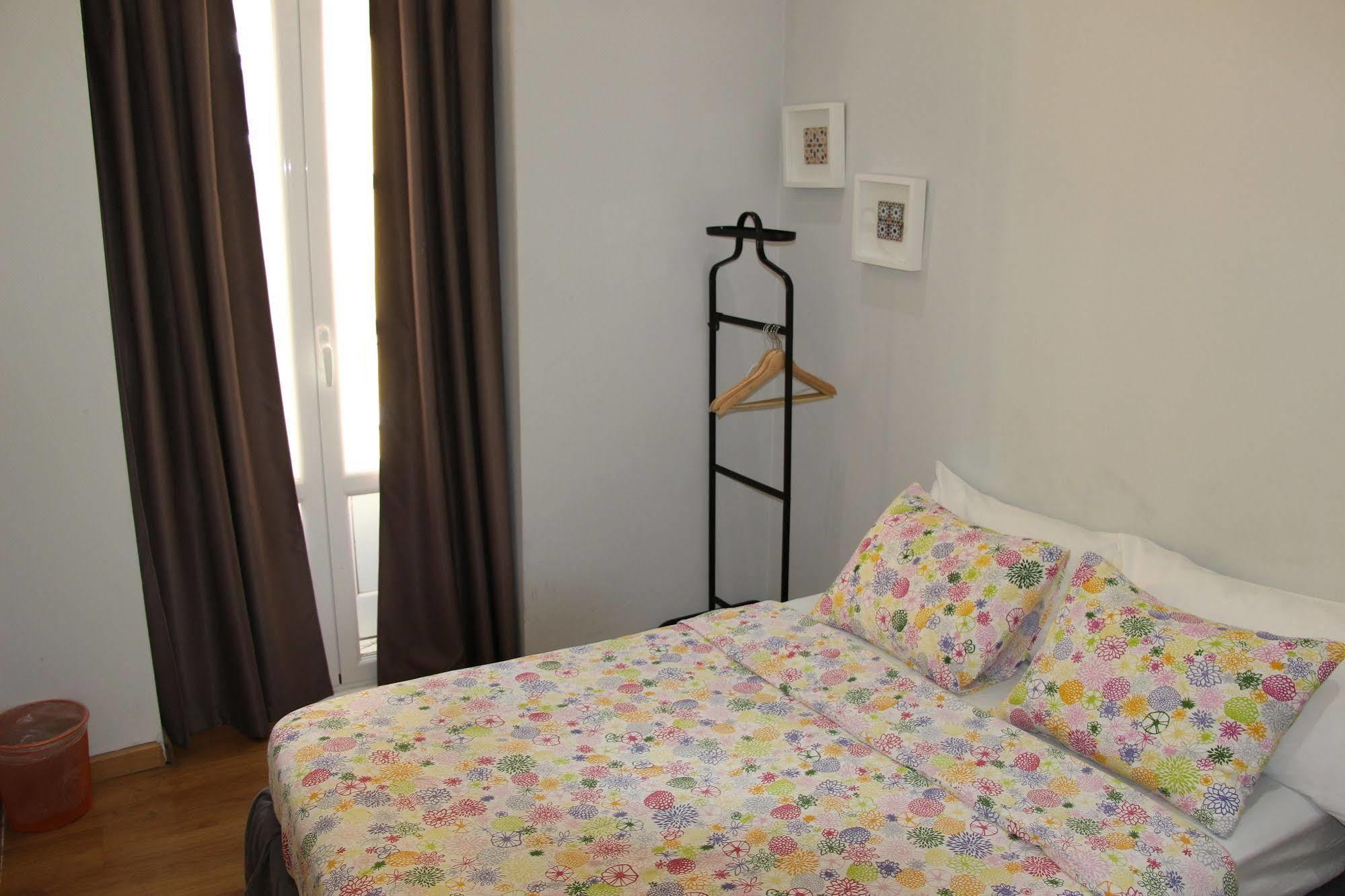 B.A. Hostel Lissabon Buitenkant foto